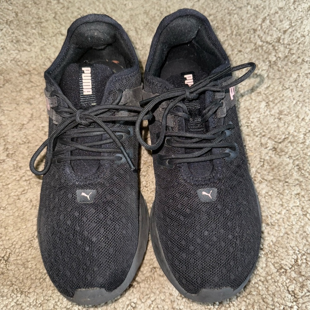 Puma Women’s Black Sneakers
